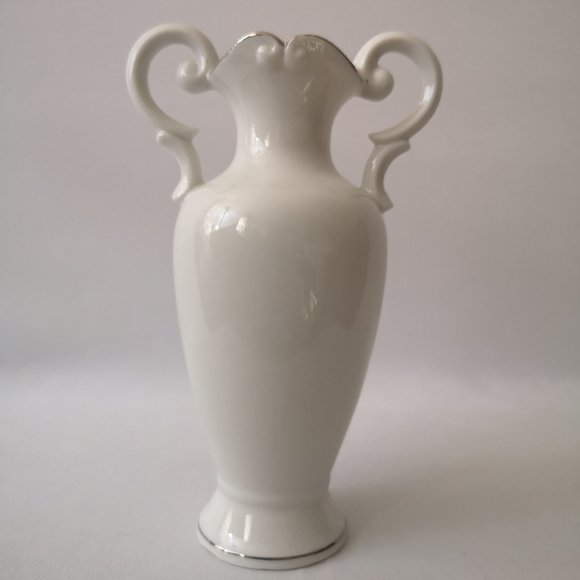 Vintage Holly Hobbie White Porcelain Bud Vase "Start Each Day in a Happy Way" - Picture 3 of 4
